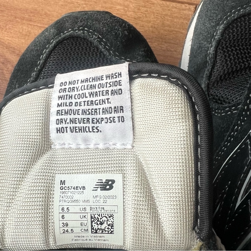 New Balance 574 Sneakers | Black, Grey & White - Picture 11 of 13
